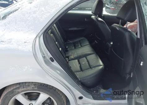 2003 Mazda Mazda6 S из США, поврежденный, VIN 1YVFP80D135M07138